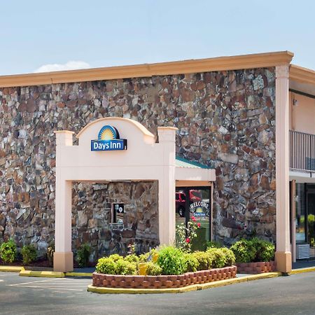 Days Inn By Wyndham Martin Buitenkant foto