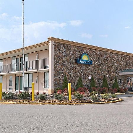 Days Inn By Wyndham Martin Buitenkant foto